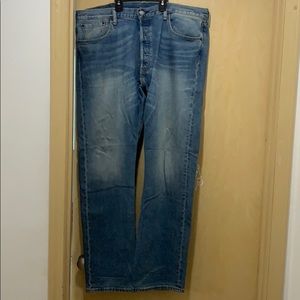 Levi 501 jeans